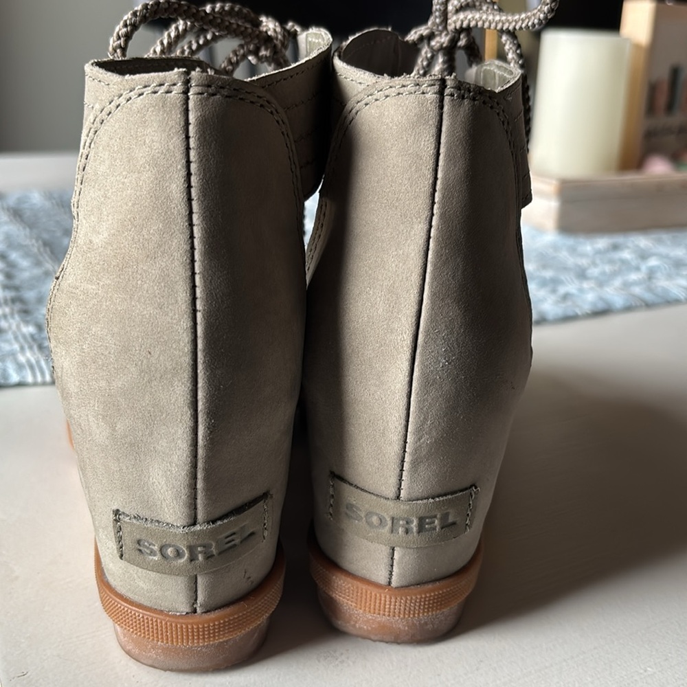 Women's Sorel Strappy Sandals in Olive Green - Picture 3 of 5